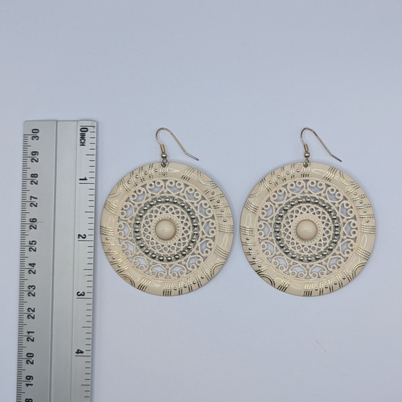 BOHO round earrings - Picture 3 of 5